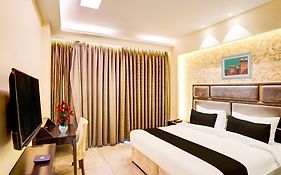 Fabhotel Imperial Pitampura 4*