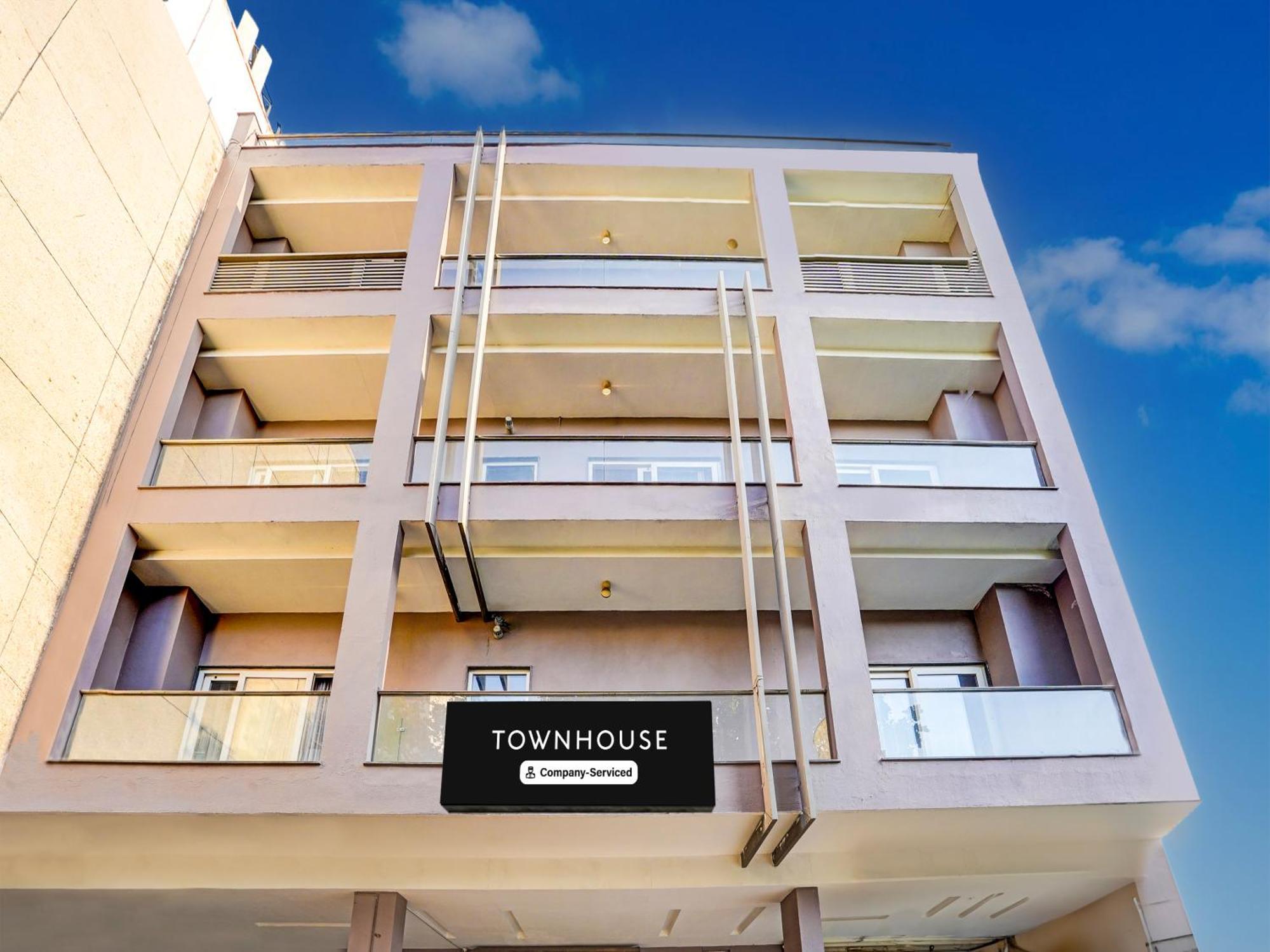 Super Townhouse Pitampura West Enclave Hotel Delhi  Exterior photo