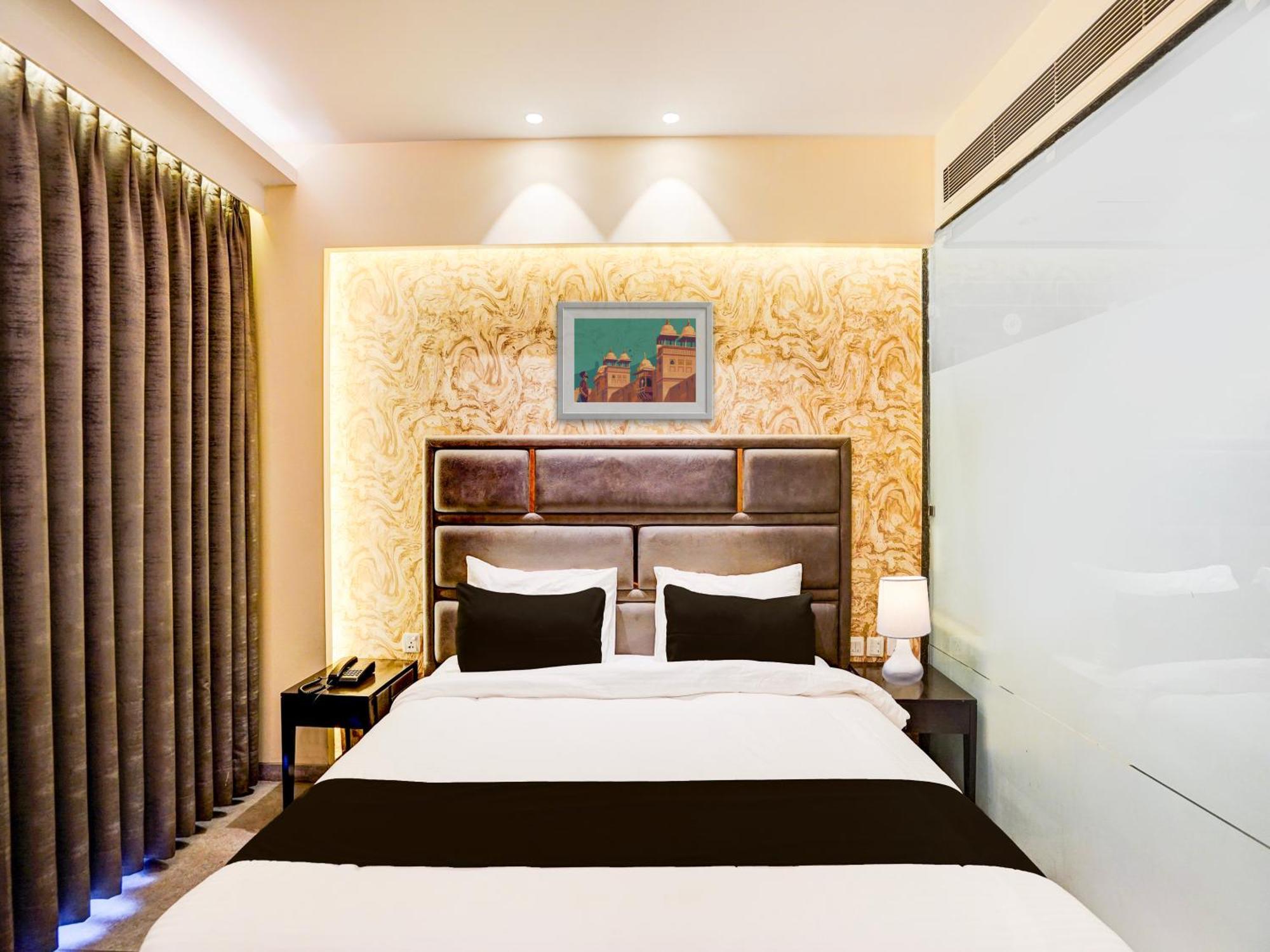Super Townhouse Pitampura West Enclave Hotel Delhi  Exterior photo